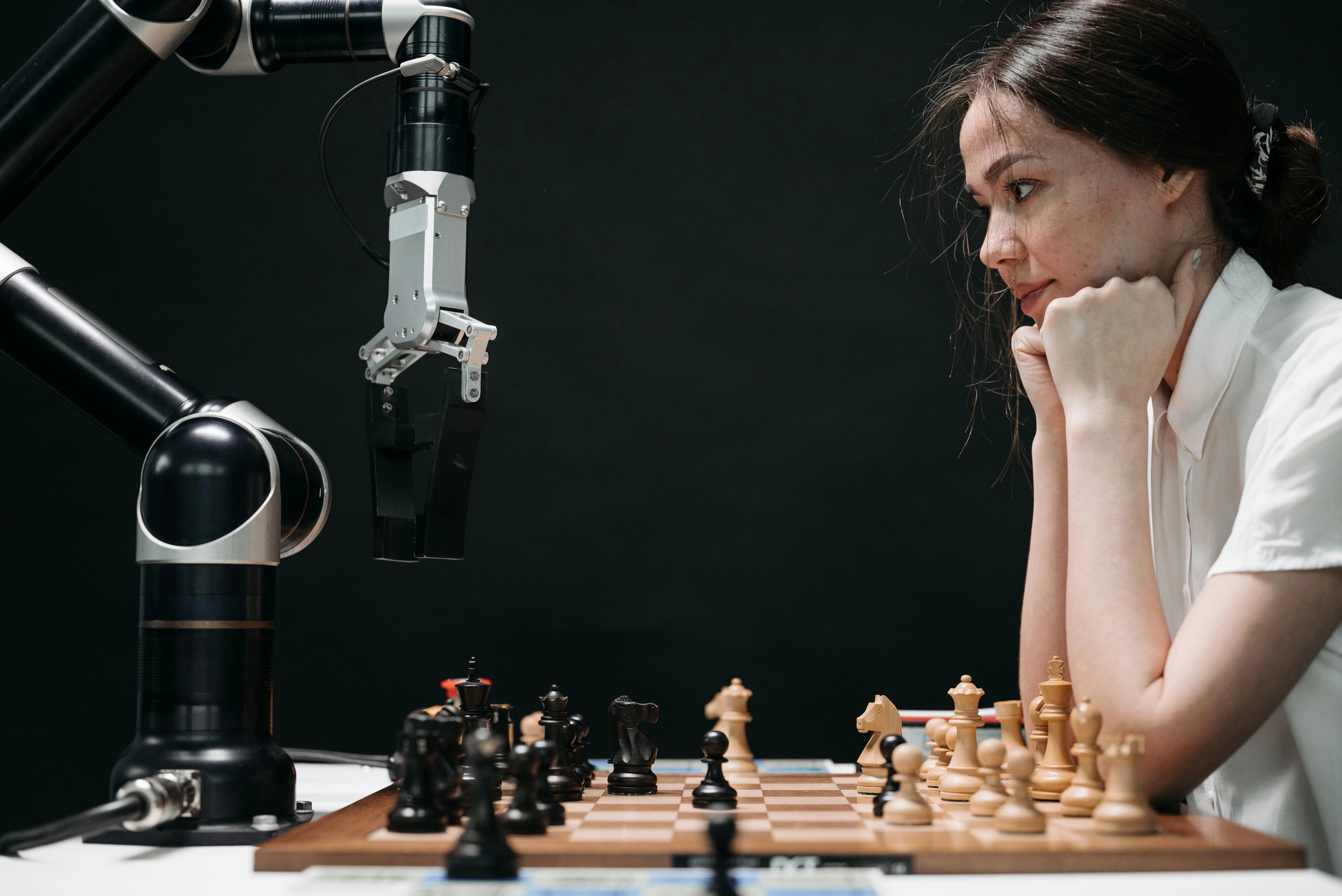 centralized vs decentralized AI